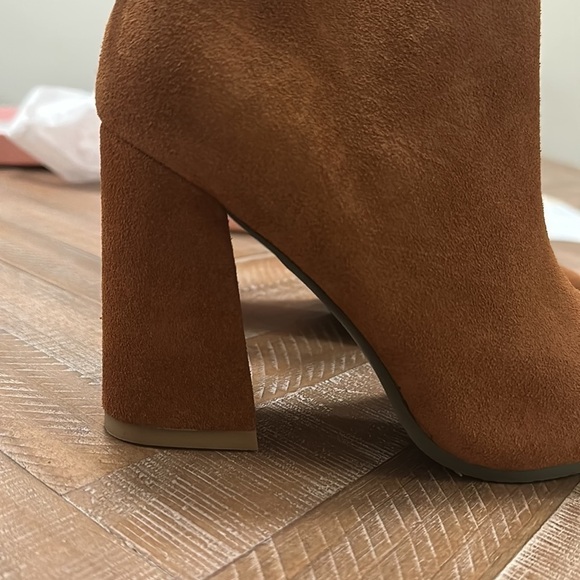 NEW Cognac Brown Suede Leather Ankle Boot Bootie with Asymmetric Block Heel - Picture 4 of 7